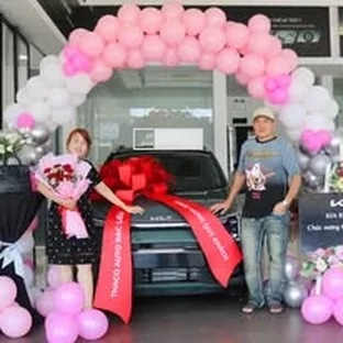 Kia Bạc Liêu - Khách hàng tham khảo xe thực tế tại TP Bạc Liêu.